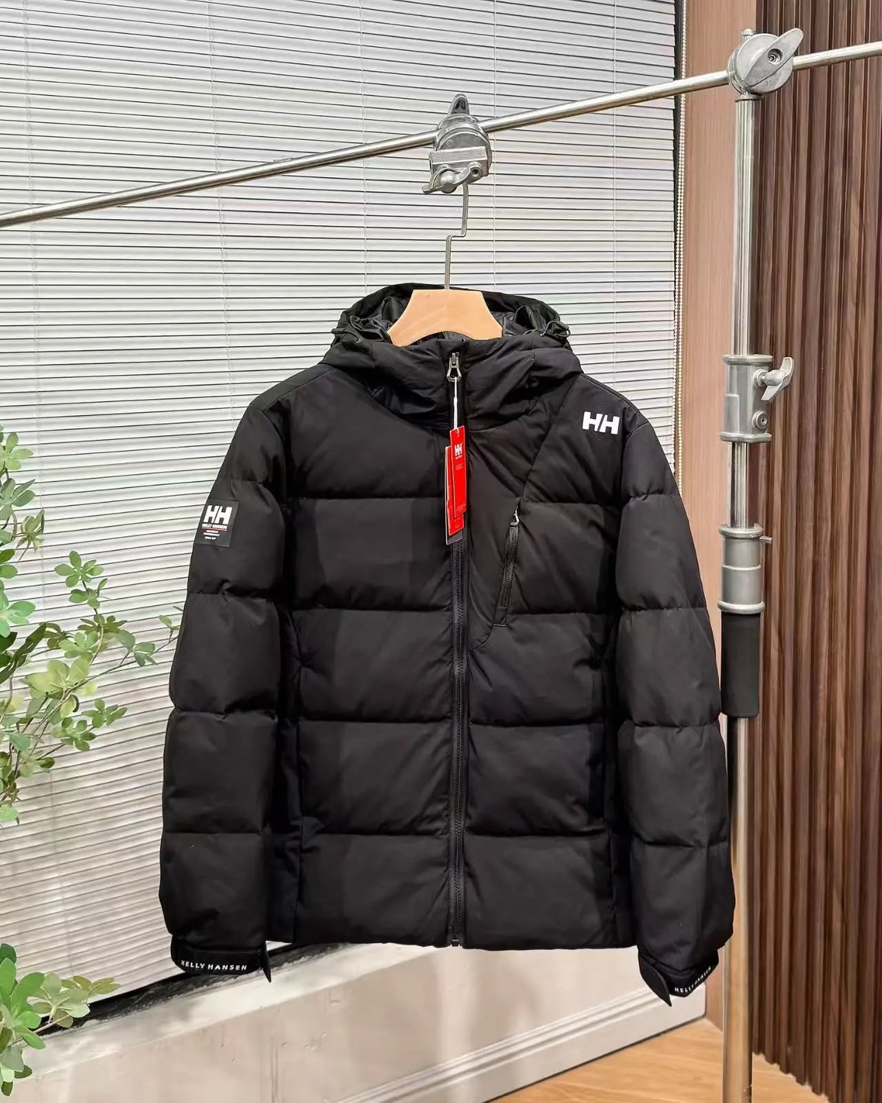 Helly Hansen Black Puffer Jacket