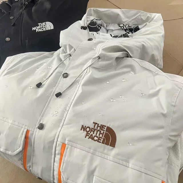 The North Face Down Jackets Brain Dead collaboration hooded multi-patch design product detail image 5