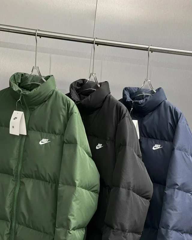 Nike Down Jackets Quilted stand-collar puffer jacket product detail image 3