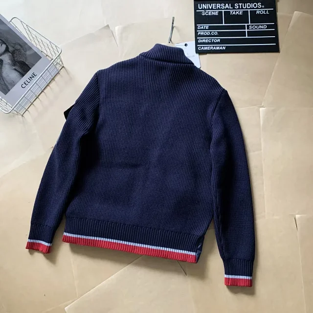 Moncler Down Jackets Quilted knit-sleeve jacket product detail image 9