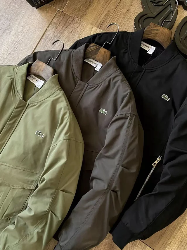 Lacoste Jackets Padded bomber jacket with flap pockets product detail image 4