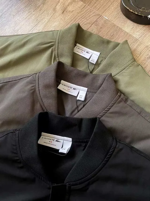 Lacoste Jackets Padded bomber jacket with flap pockets product detail image 3