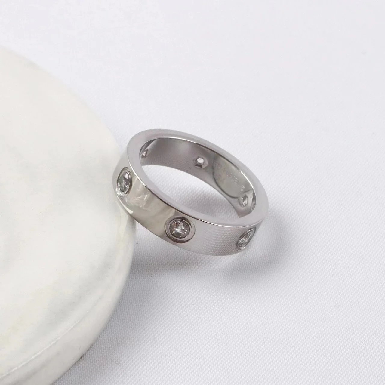 5mm Six Diamond Silver