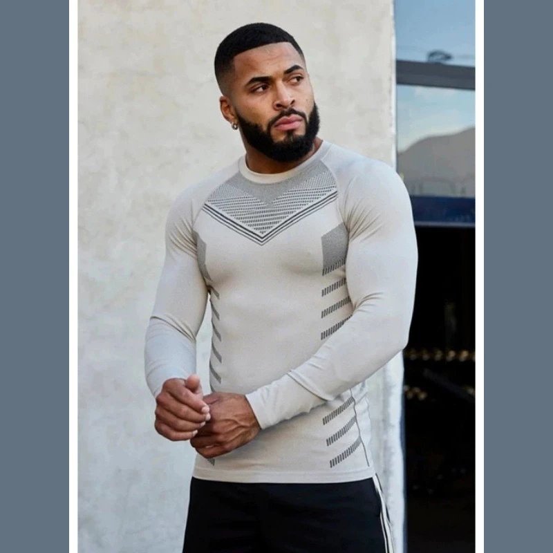 Quick Drying Elastic Long Sleeve Top photo 3