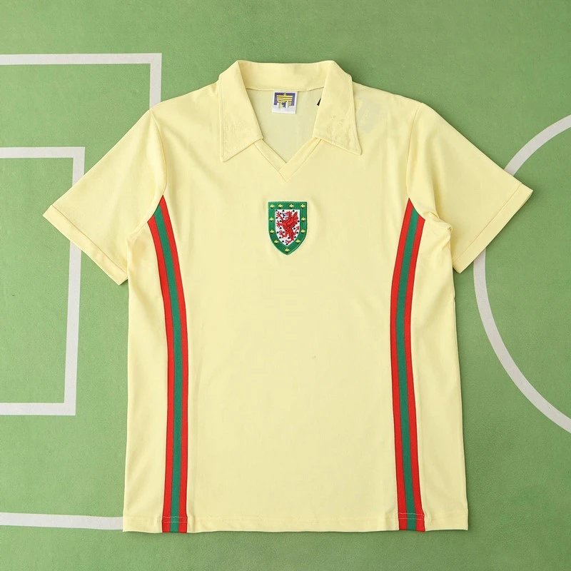 7679 Wales Home Yellow Thai Version (Please note customization info when placing order, sending message does not count)