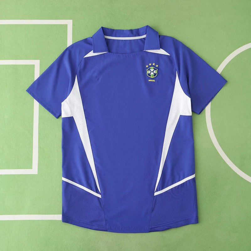 2002 Brazil away to Thailand version (please note customization information when placing the order, sending messages does not count)