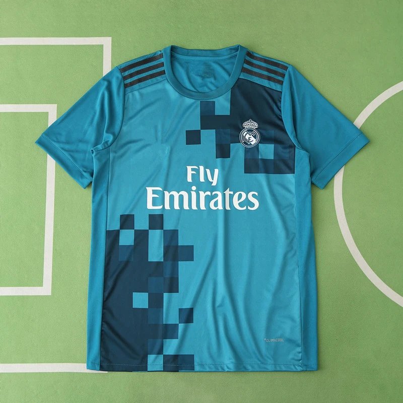 1718 Real Madrid Two Guest Green Thai Edition (please note customization information when placing the order, messages are not included)