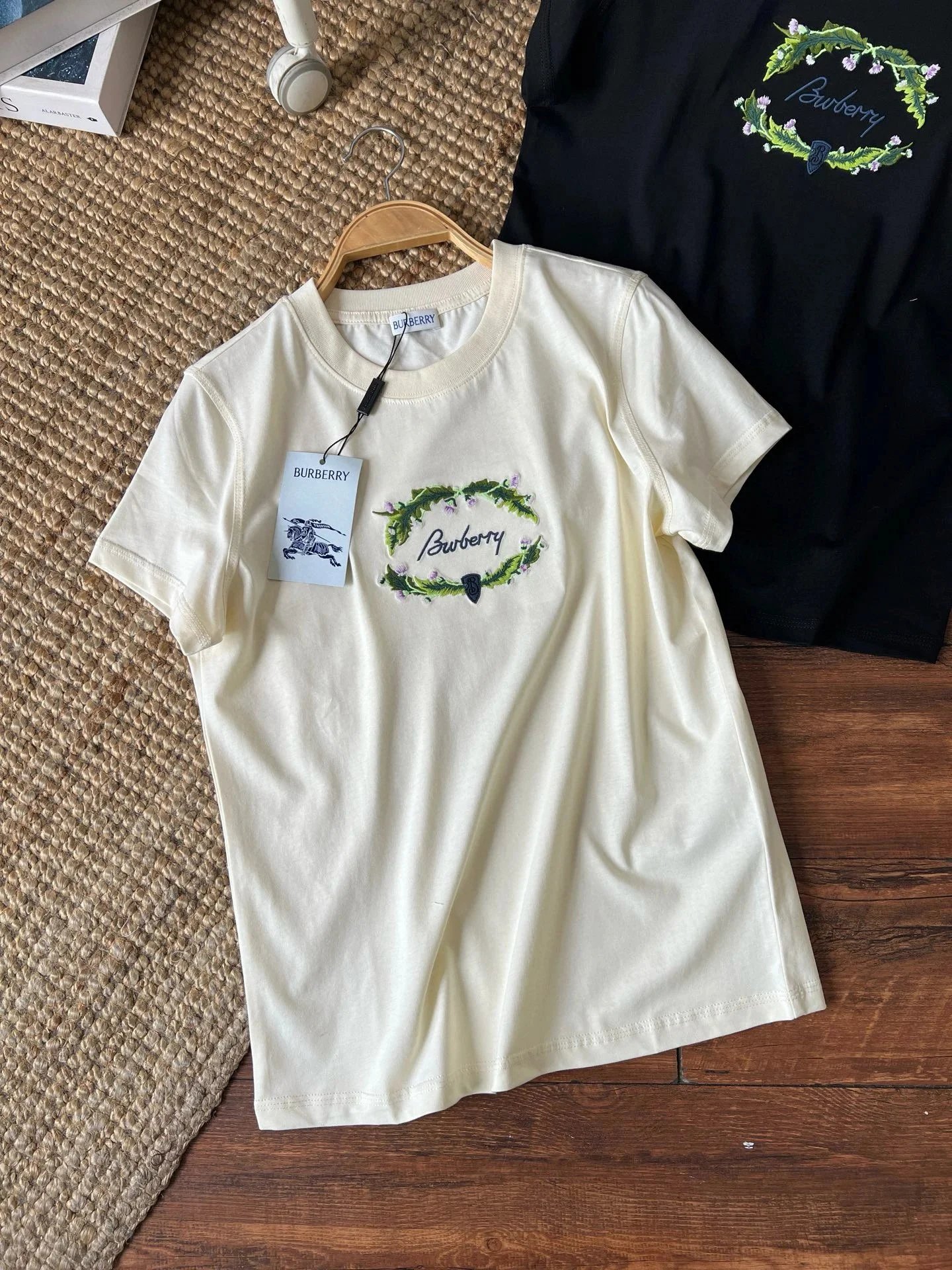 Burberry T-Shirts Short-Sleeve Logo Graphic T-Shirt — 12