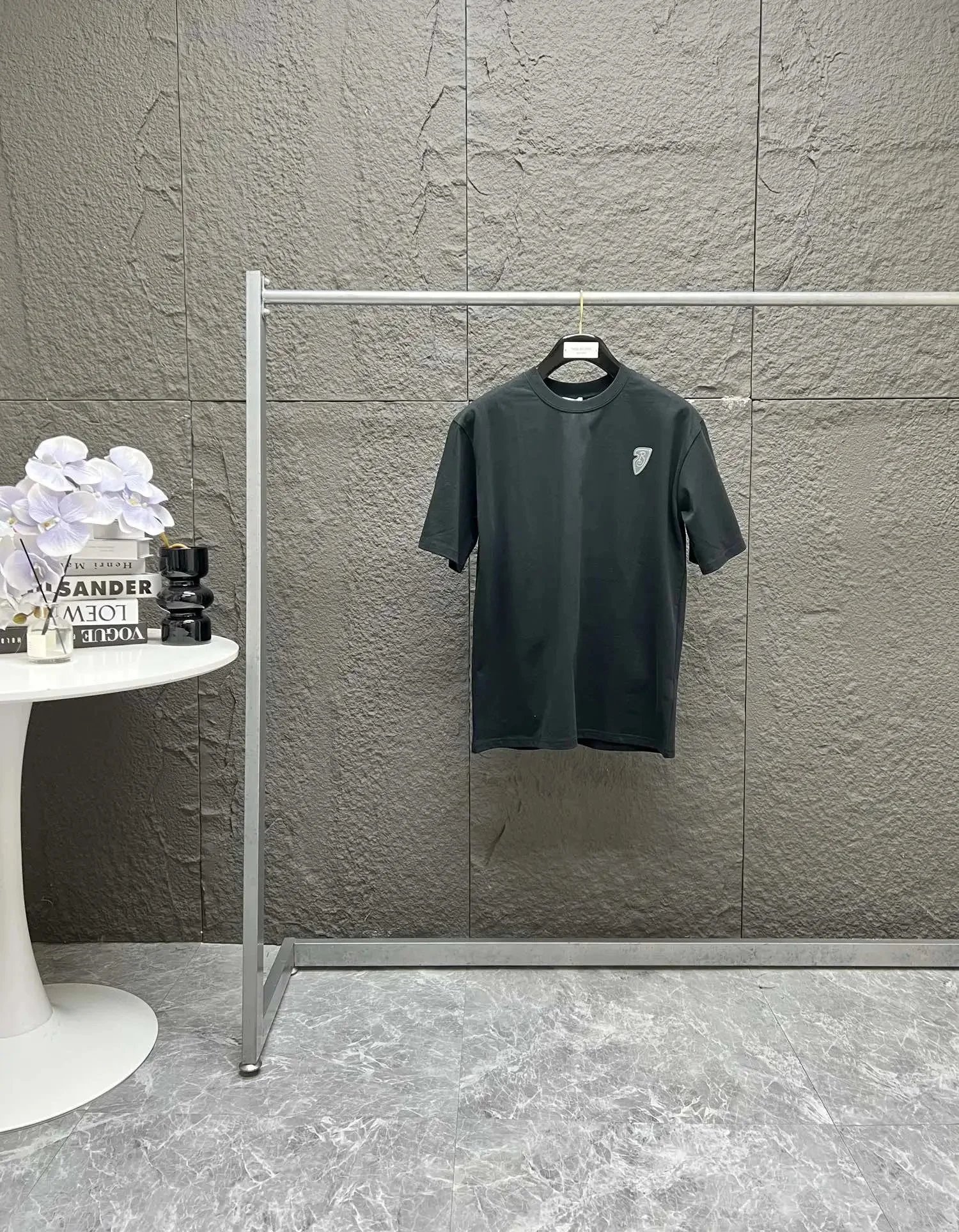 Burberry T-Shirts Short-Sleeve Logo Graphic T-Shirt — 10