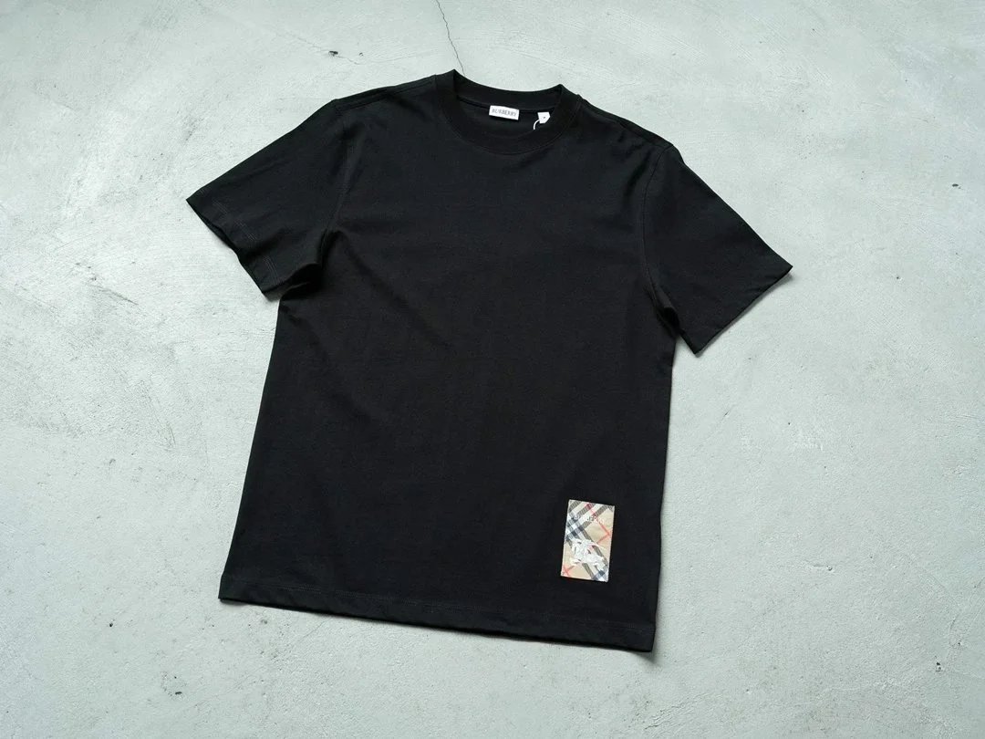 Burberry T-Shirts Short-Sleeve Logo Graphic T-Shirt — 5