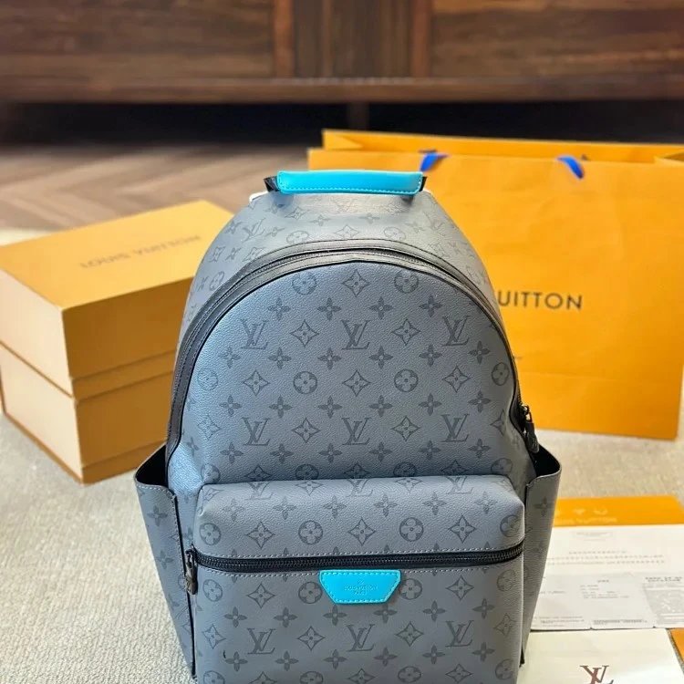 Louis Vuitton Backpacks Monogram Zip-Front — 30-38