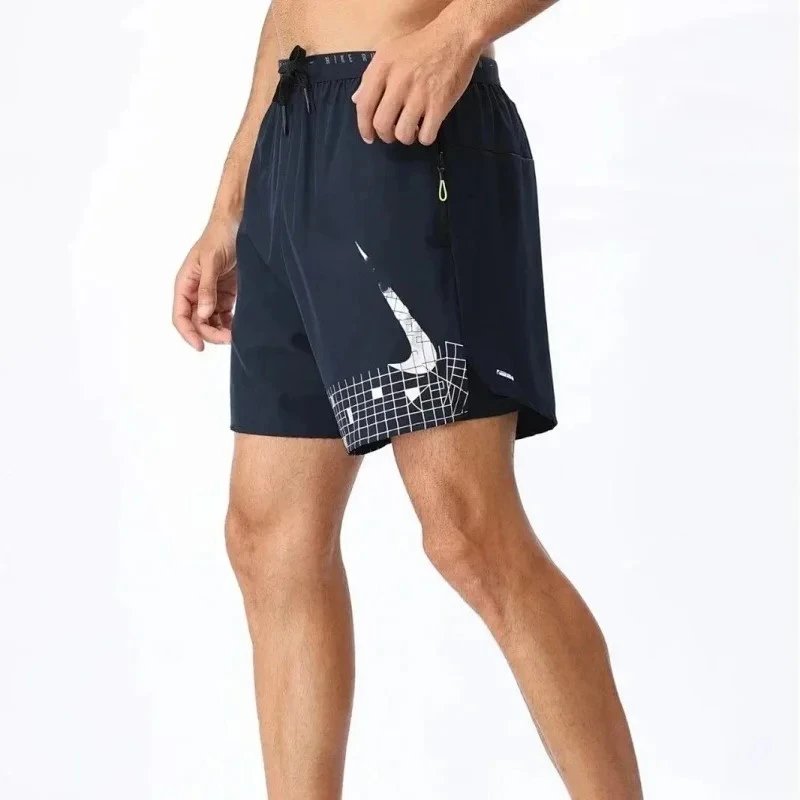 Nike Shorts Running with zip pocket and reflective trim — 6