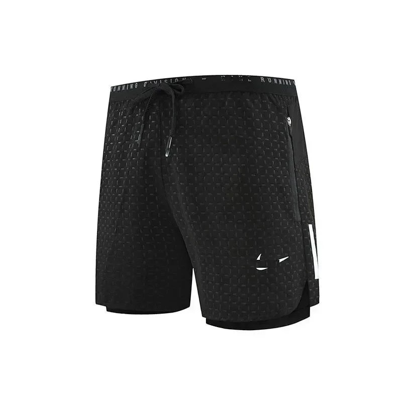 Nike Shorts Running with zip pocket and reflective trim — 1