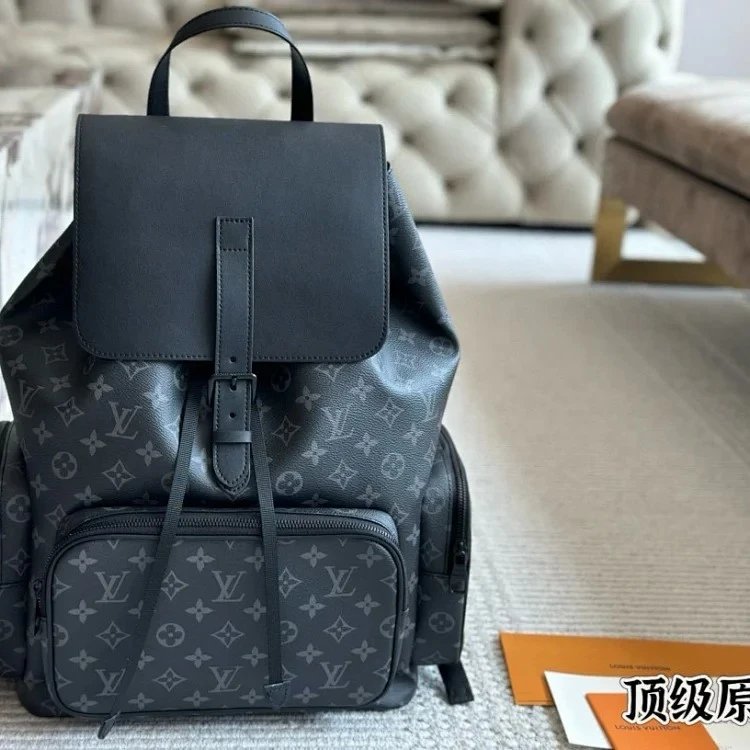 Louis Vuitton Backpacks Monogram Zip-Front — 44-31