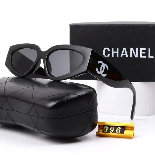 Chanel Oversized Cat-Eye Sunglasses Black - 1