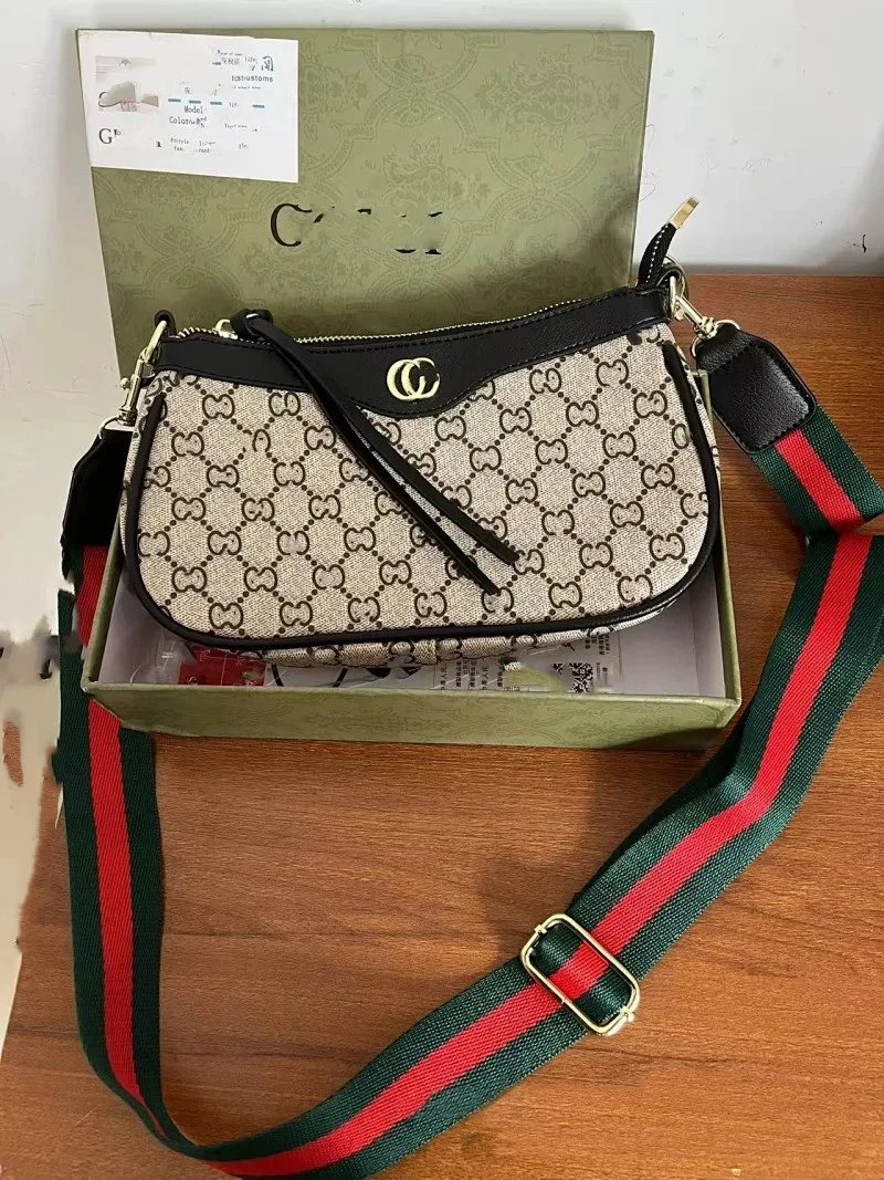 Wide Strap Black