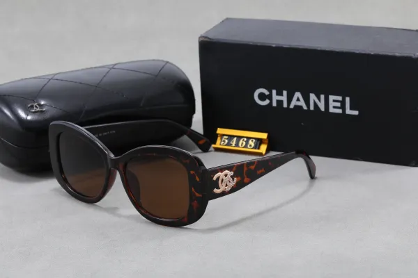 Chanel Tortoiseshell CC Logo Sunglasses - 1