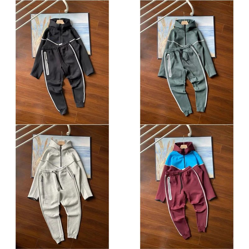 NIKE Tech Windrunner Hoodie