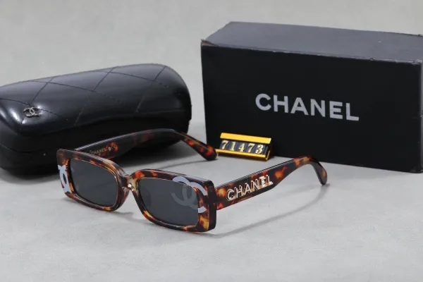 Chanel Rectangular Tortoiseshell Sunglasses with CC Logo - 1