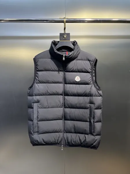 Moncler Classic Down Vest Black Outerwear.vest - 1