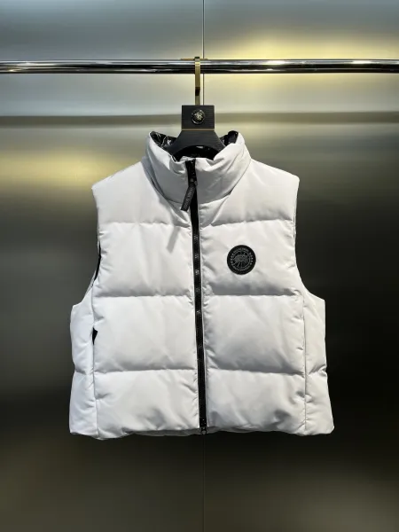 Canada Goose Arctic Program Vest White Down Vest Outerwear.vest - 1