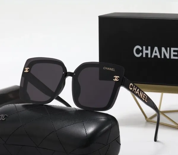 Chanel Square Frame Sunglasses Black - 1