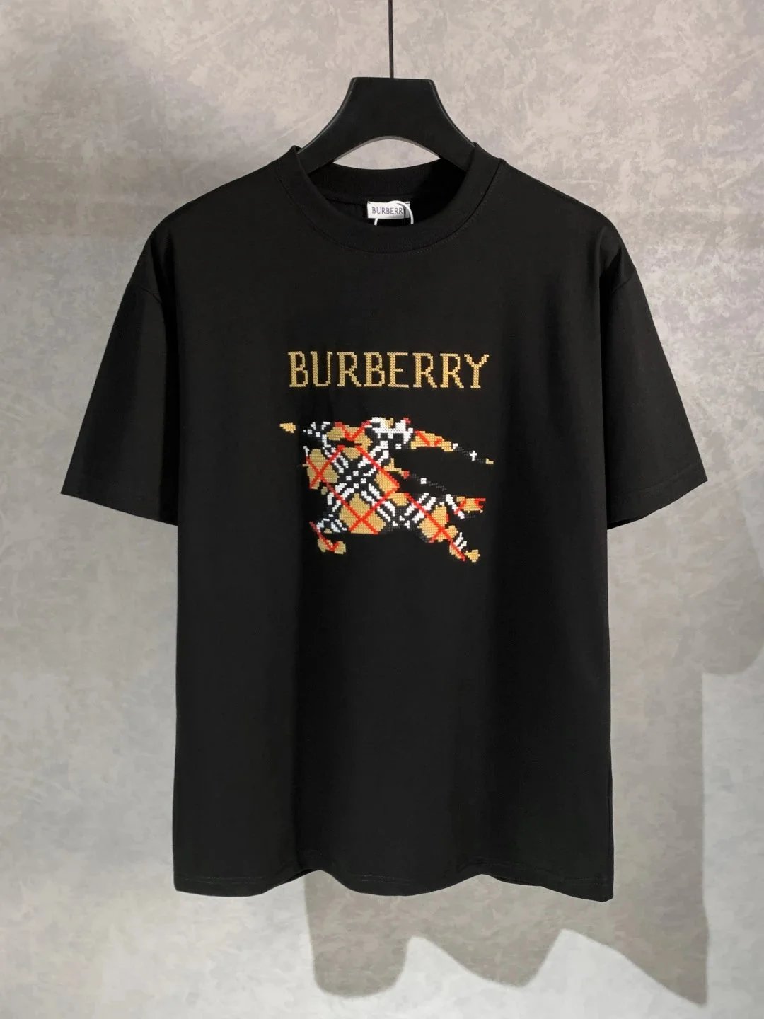 Burberry T-Shirts Short-Sleeve Logo Graphic T-Shirt — 1