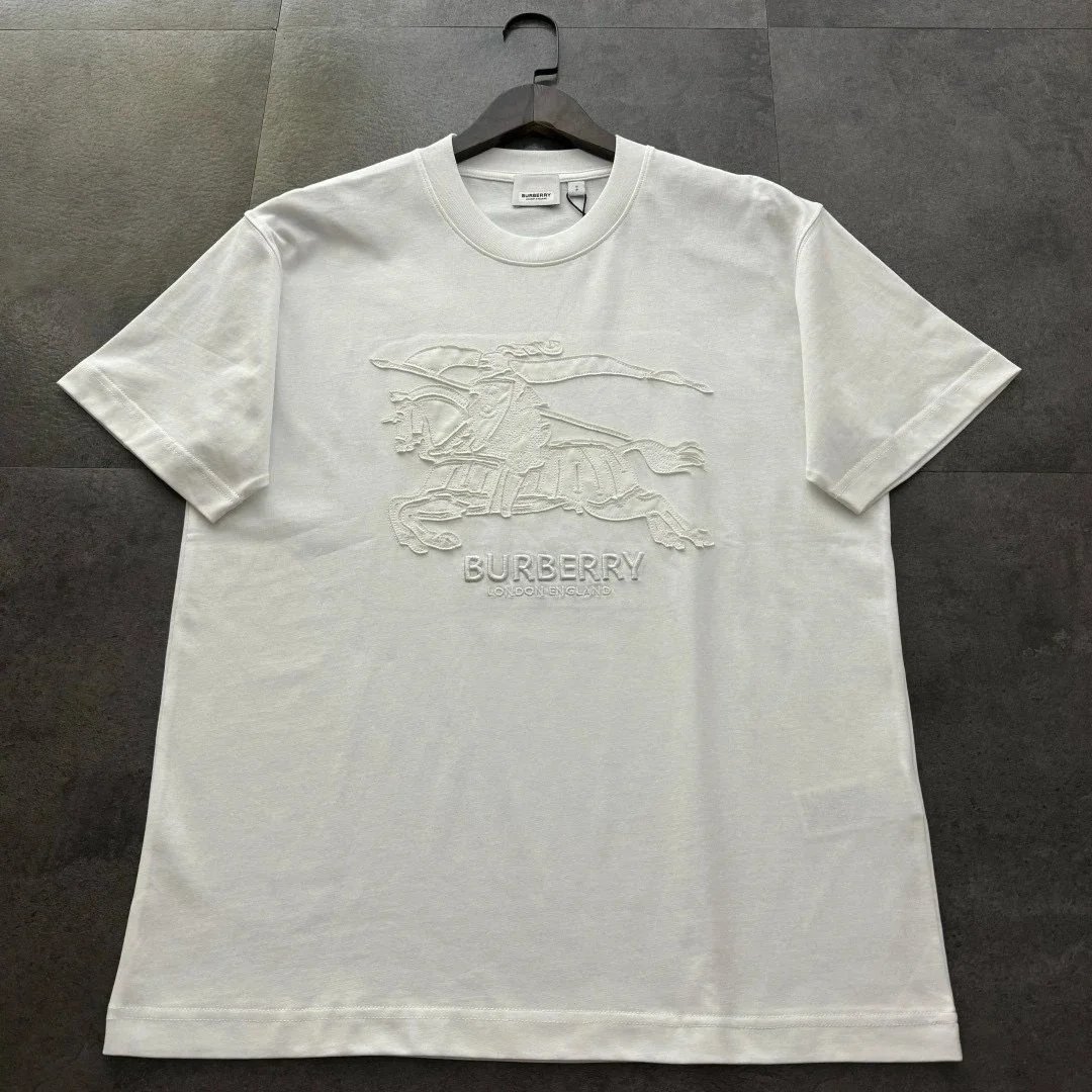 Burberry T-Shirts Short-Sleeve Logo Graphic T-Shirt — 29