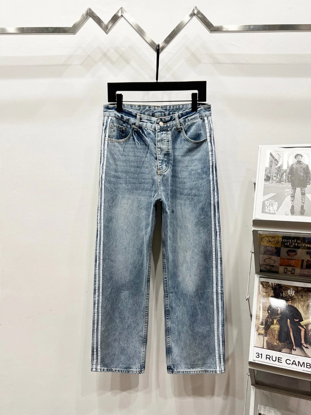 Product view 16