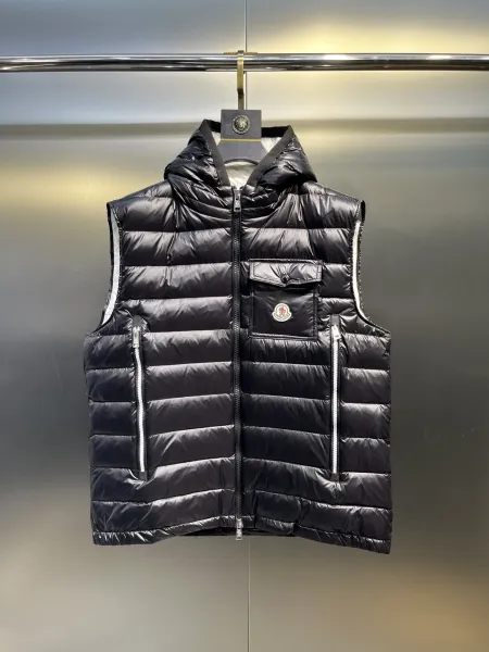 Moncler Maya Vest Black Down Vest Outerwear.vest - 1
