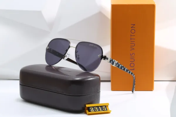 Louis Vuitton Aviator Sunglasses Monogram Temples Gray Gradient Lenses - 1