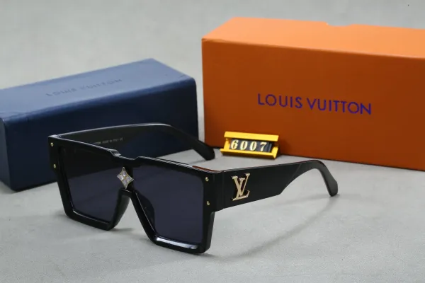 Louis Vuitton Monogram Frame Sunglasses Black - 1