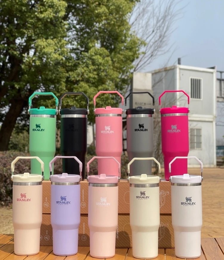 Portable Car Straw Mug Stanley Keep Cold Girls Thermal Ice Bar Mug Korean Same Day