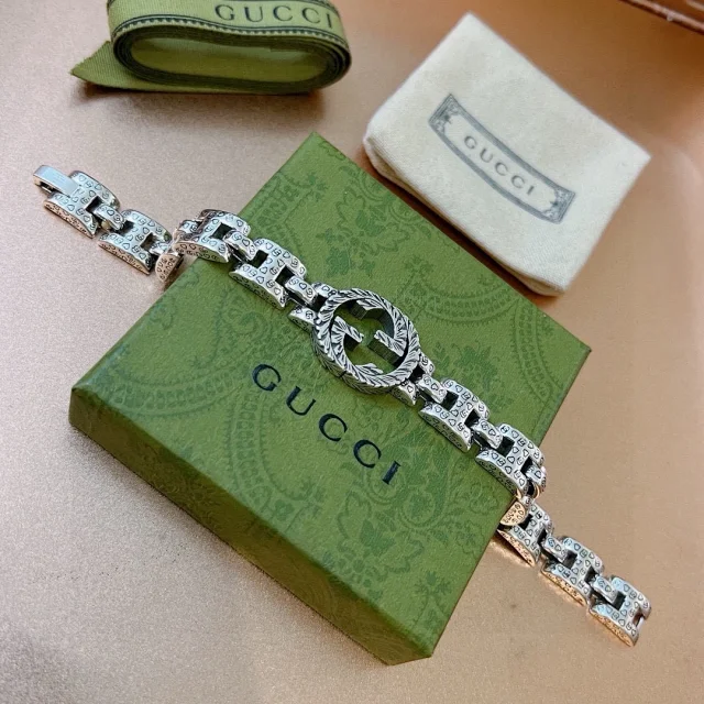 Louis Vuitton Jewelry Bracelet product detail image 1