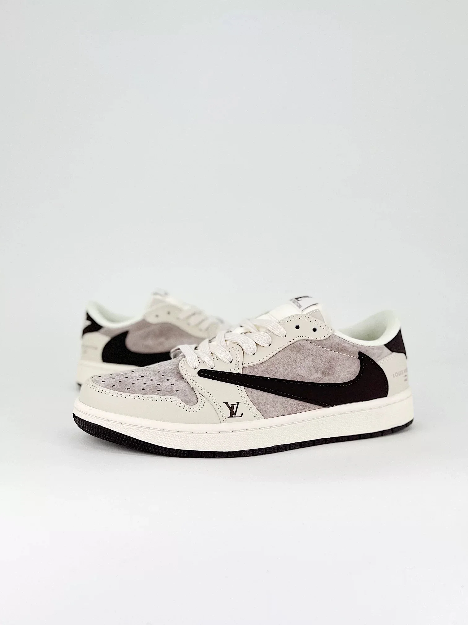 Louis Vuitton Nike A