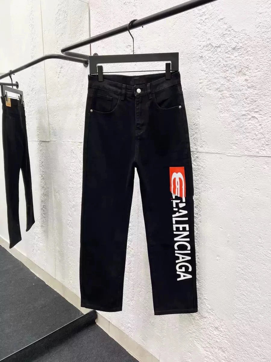 Jeans photo 8