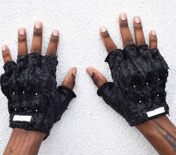 1:1 Batch Glove