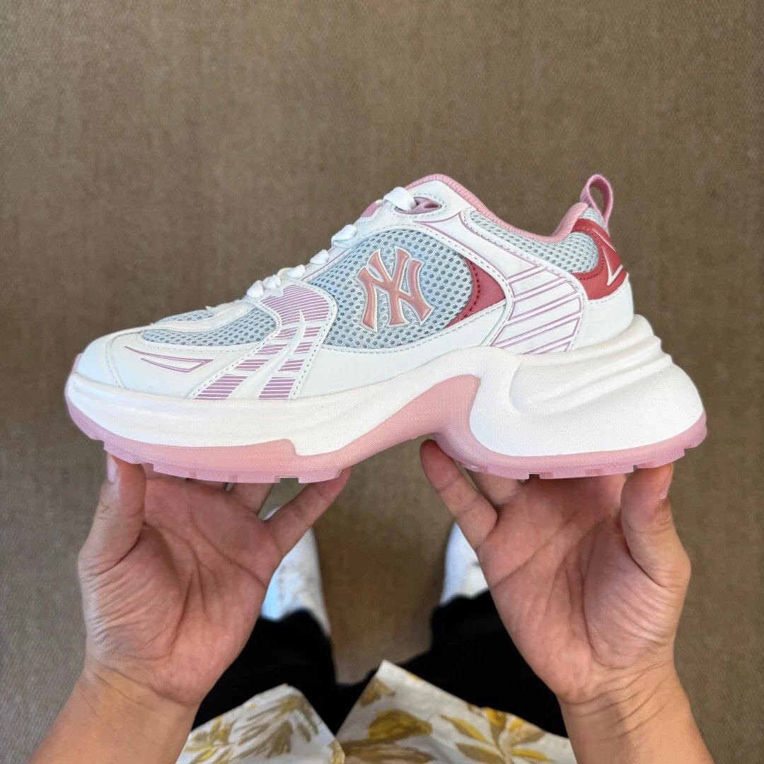MLB New York Yankees White Pink Sneakers