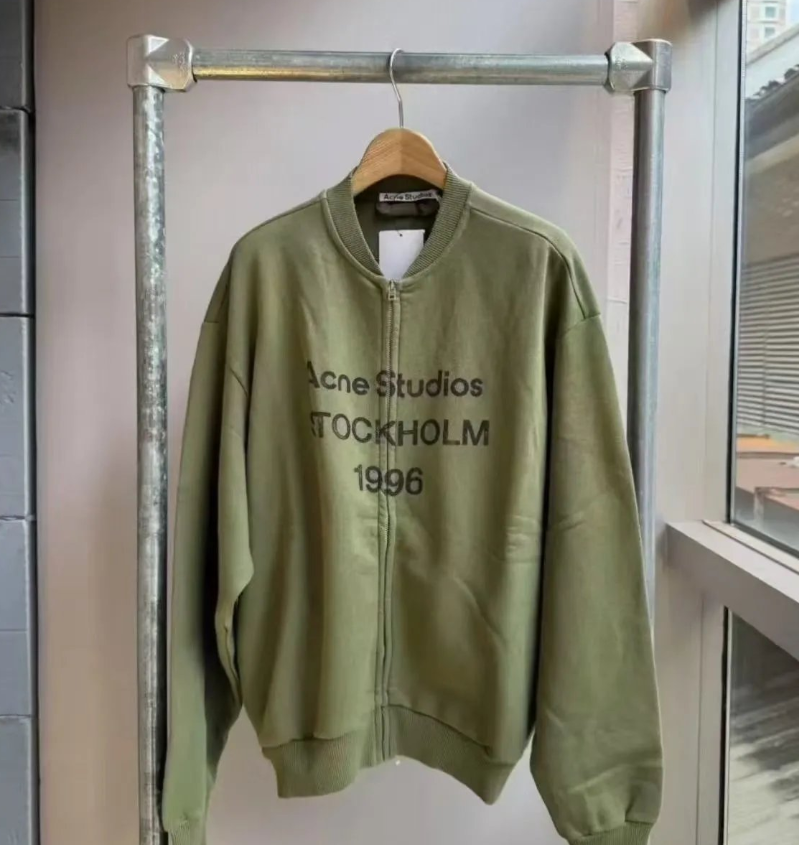 Monstercris White Oversized Graphic Sweatshirt