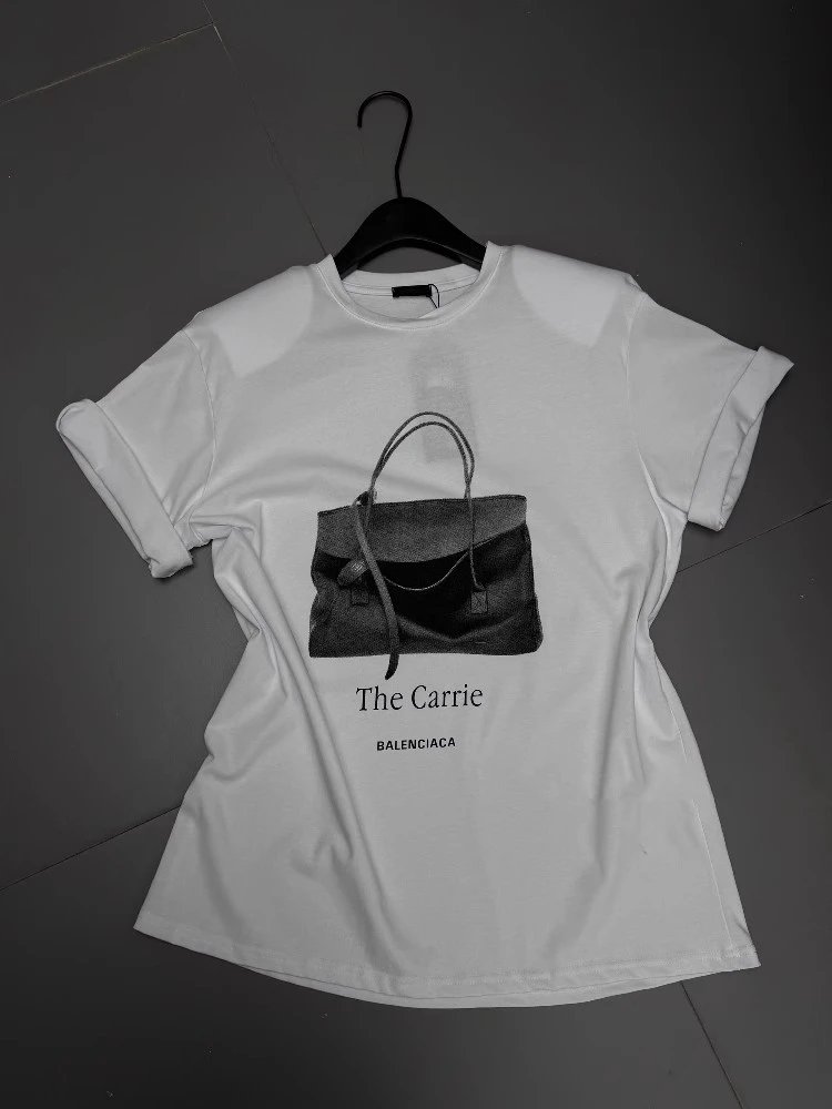 Balenciaga T-Shirt photo 3