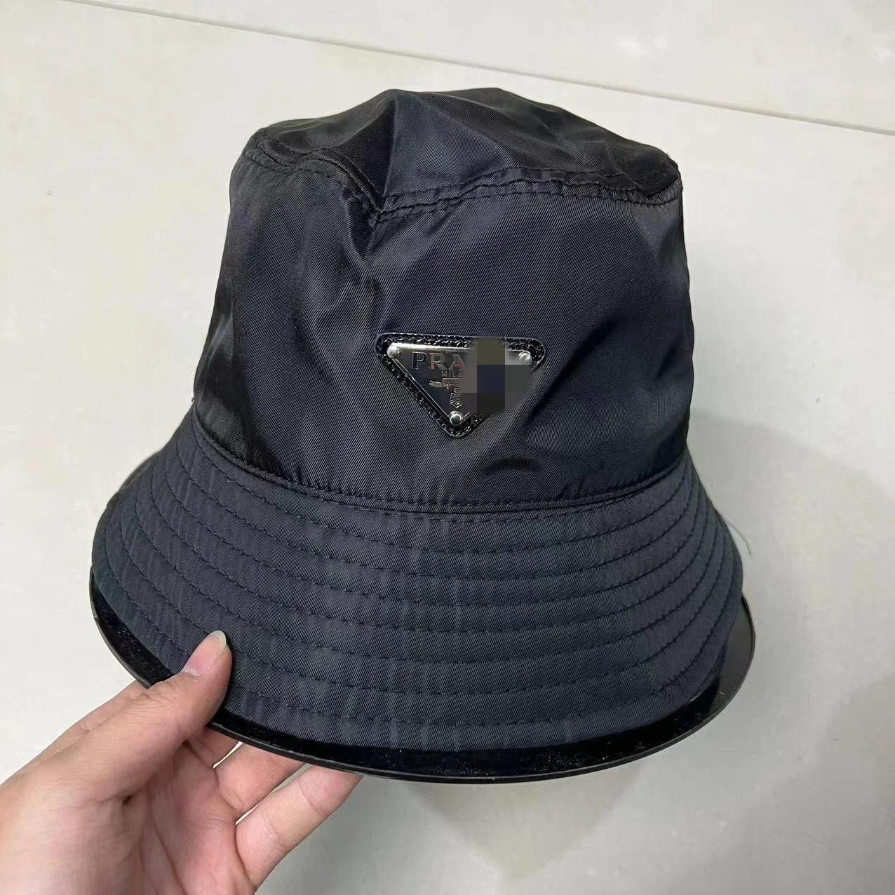 Gorro Prada
