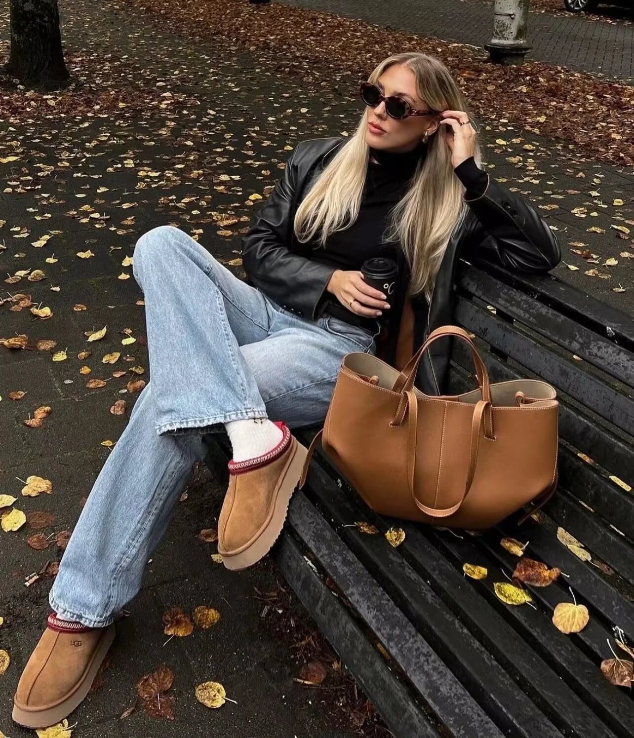 UGG Boots Suede Shearling image 9