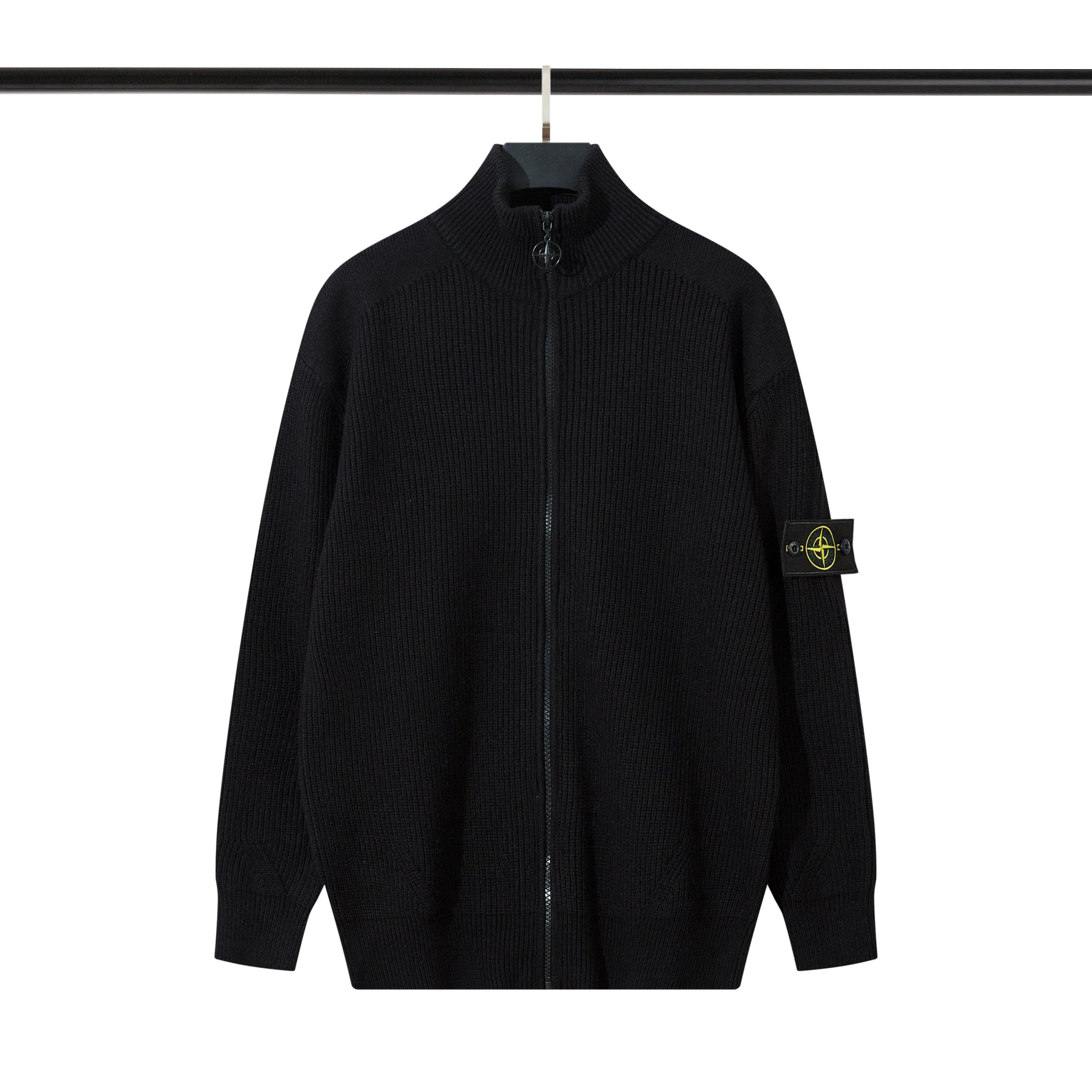 Black Zipper Style