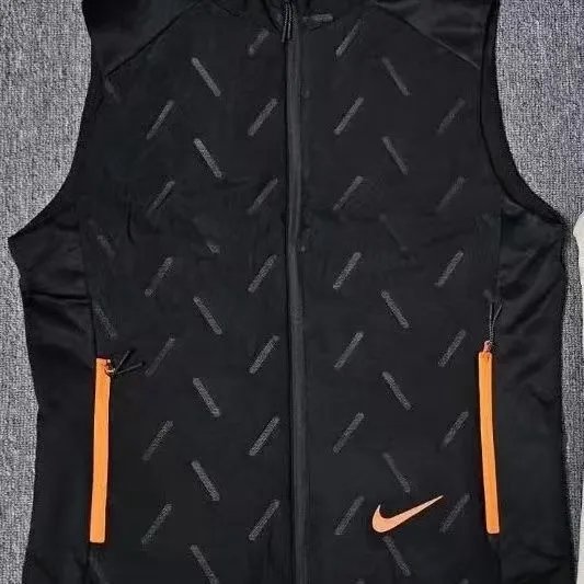 黑色（95%白鸭绒）