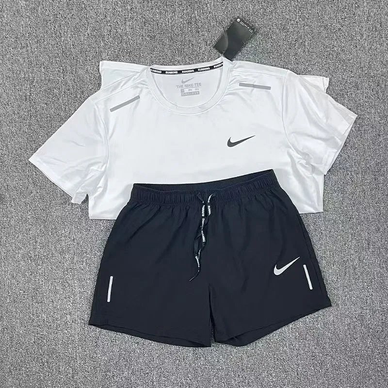 Nike套装 3