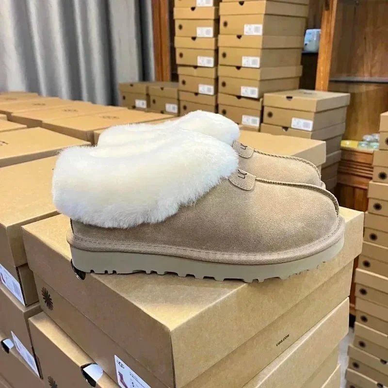 UGG Boots Suede Shearling — Fuzzy boots