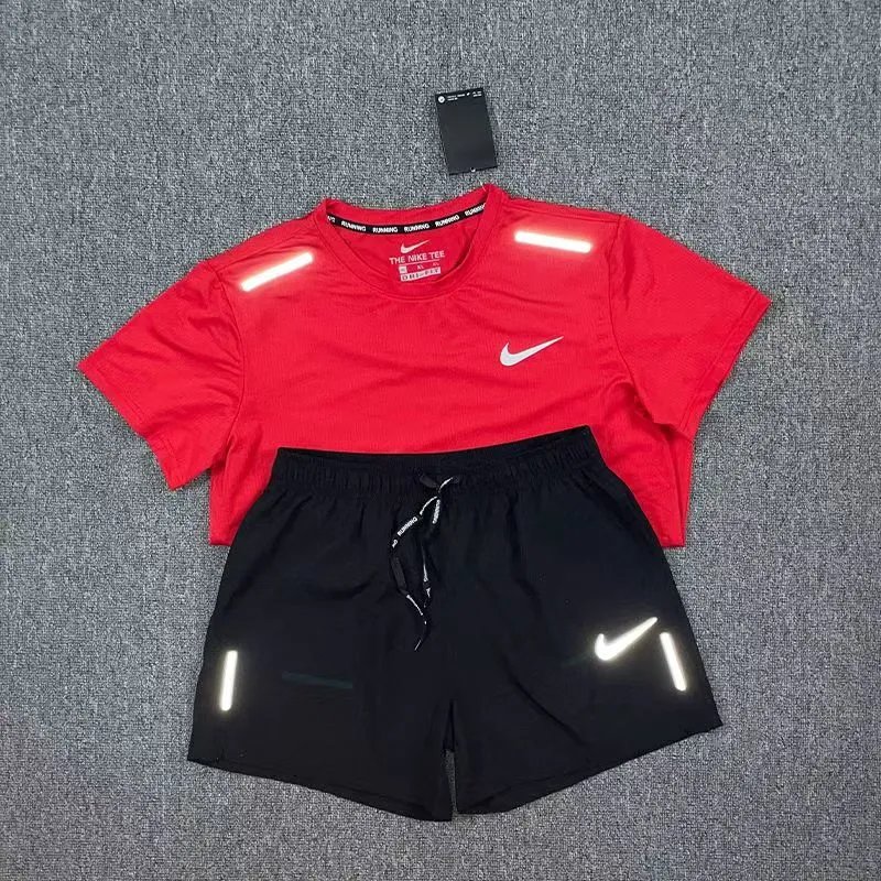 Nike套装 10
