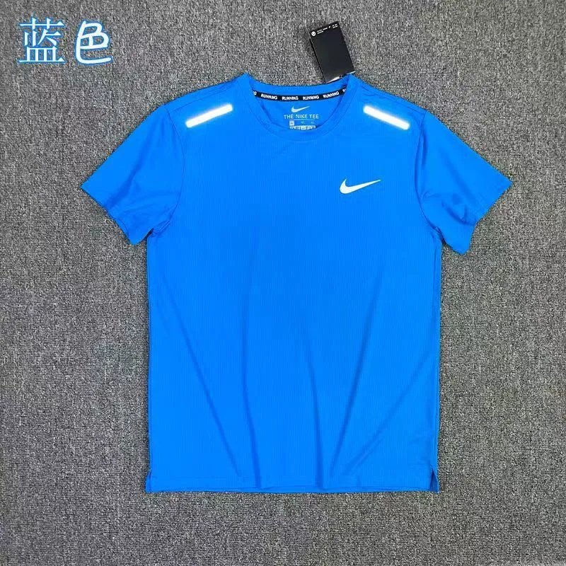 Nike反光蓝色上衣