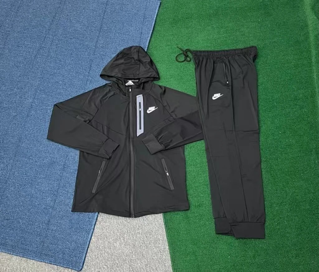 Under Armour HeatGear Long Sleeve Base Layer Black - 8