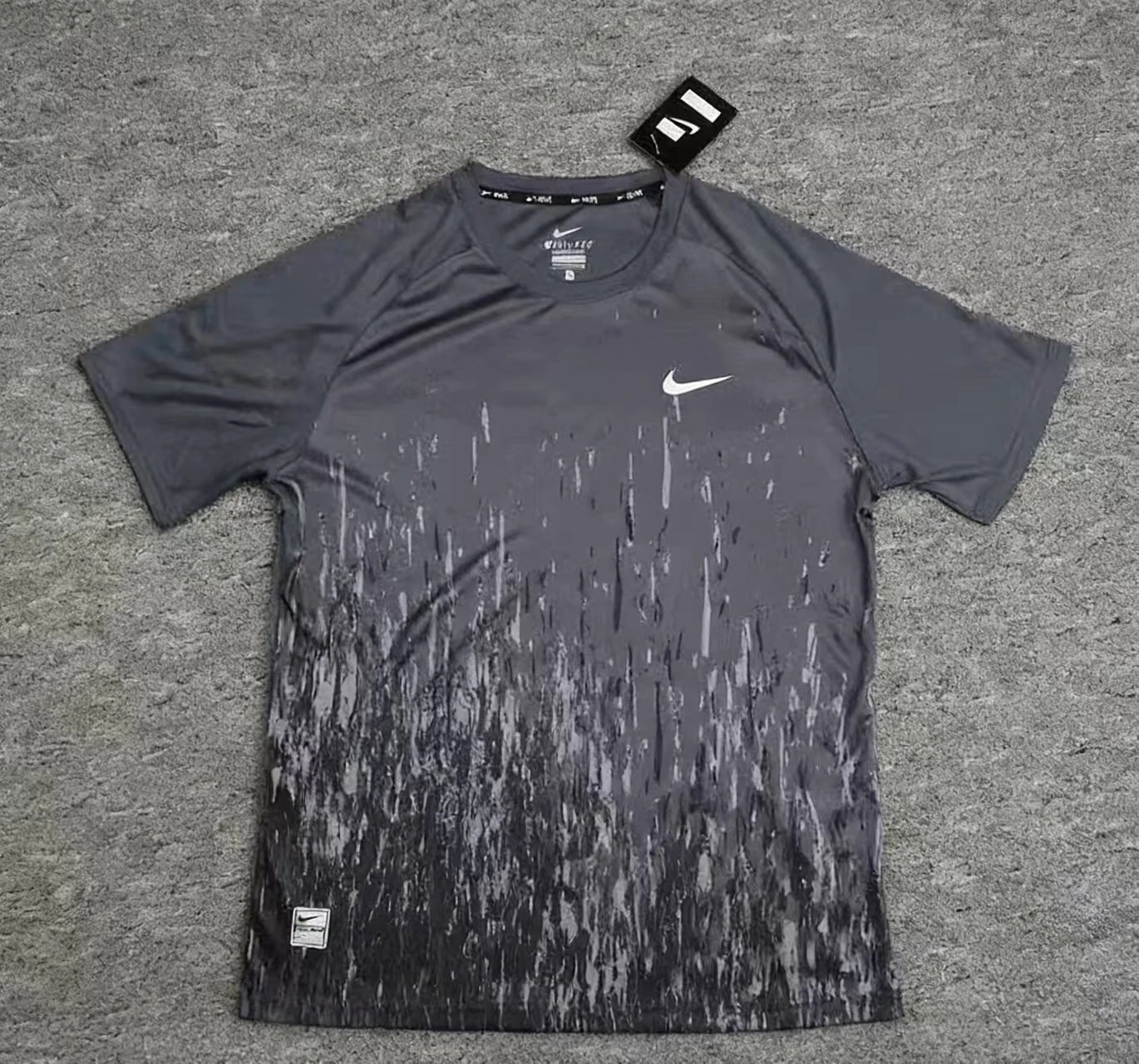 Under Armour HeatGear Long Sleeve Base Layer Black - 10